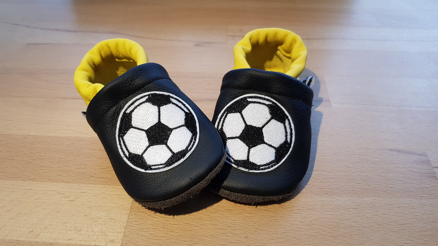 Lederpuschen Fußball