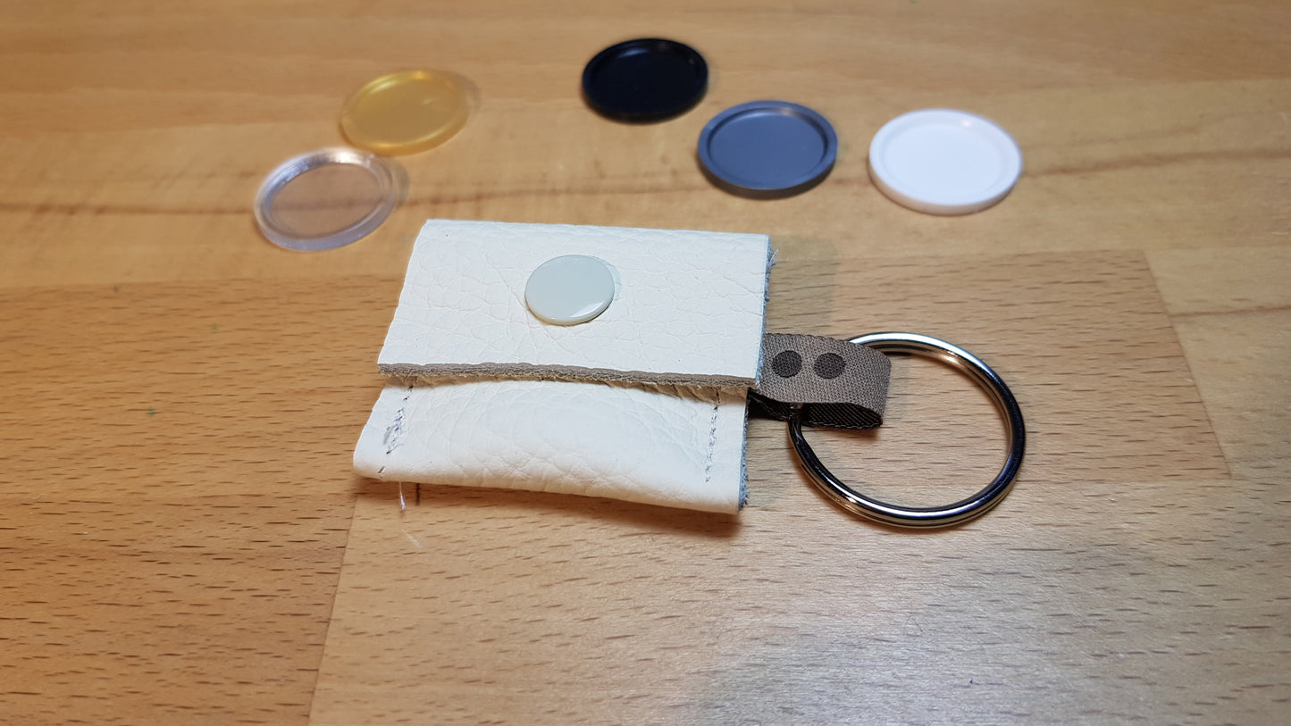 Chiptäschchen altweiß mit Pünktchenband