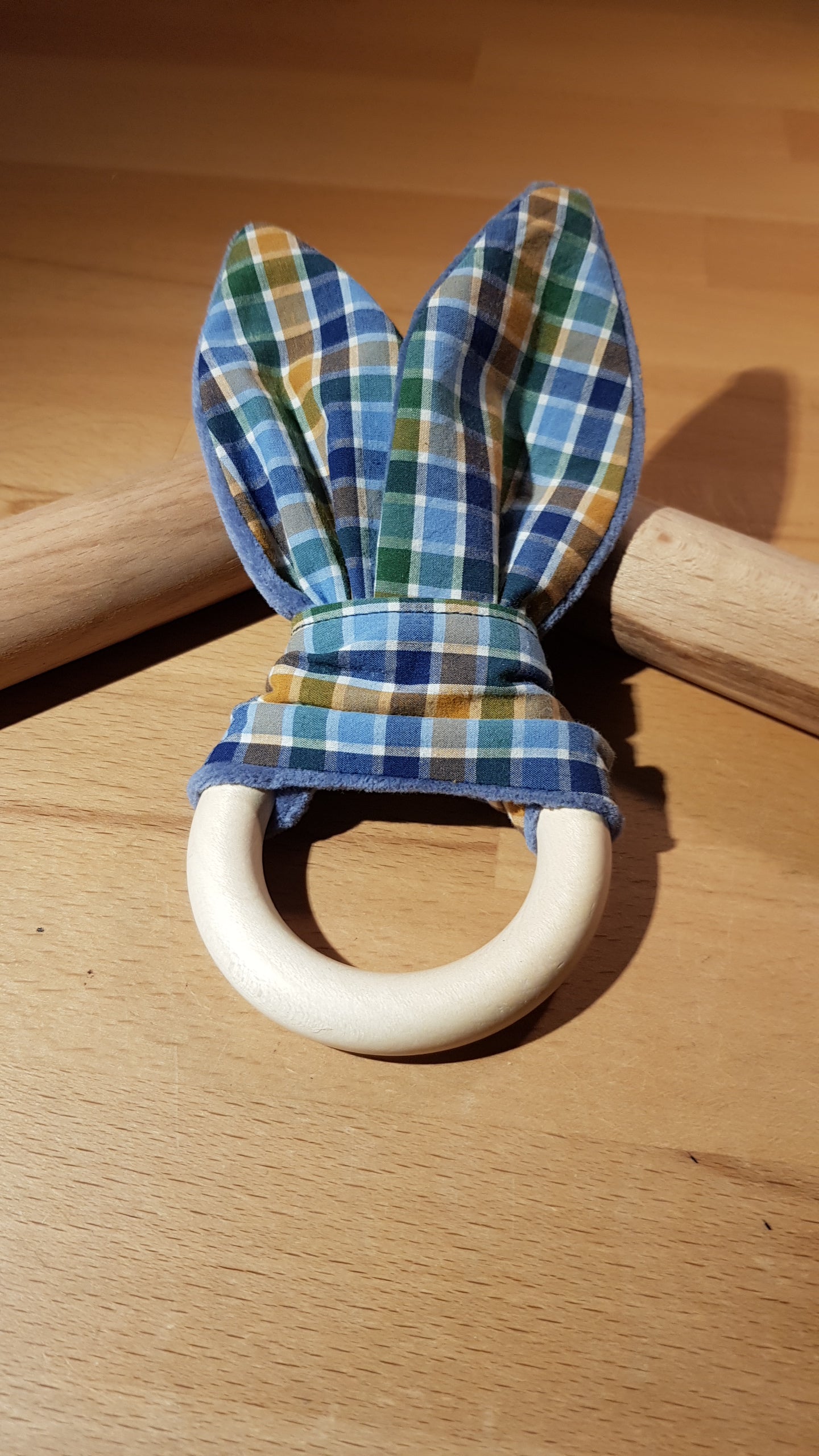 Knisterohr buntkariert + taubenblauer Nickistoff