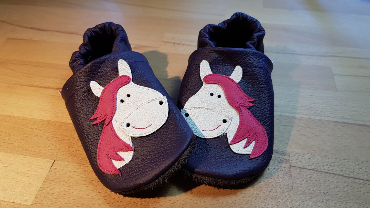 Lederpuschen Einhorn lila2