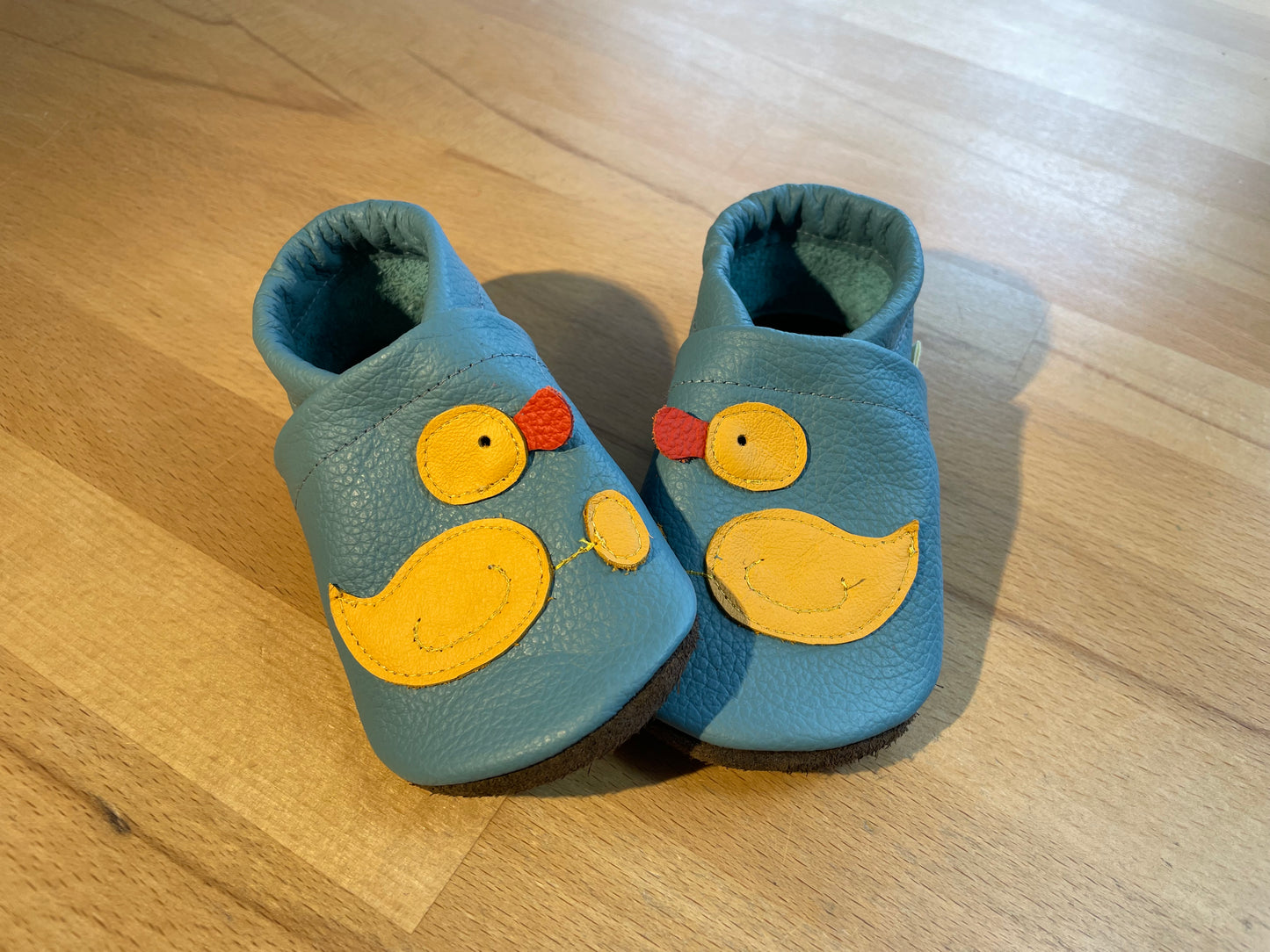 Lederpuschen Ente taubenblau