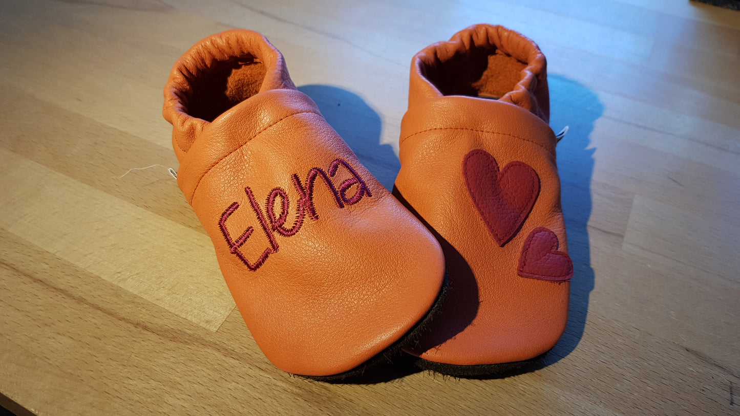 Lederpuschen Herzchen Name orange