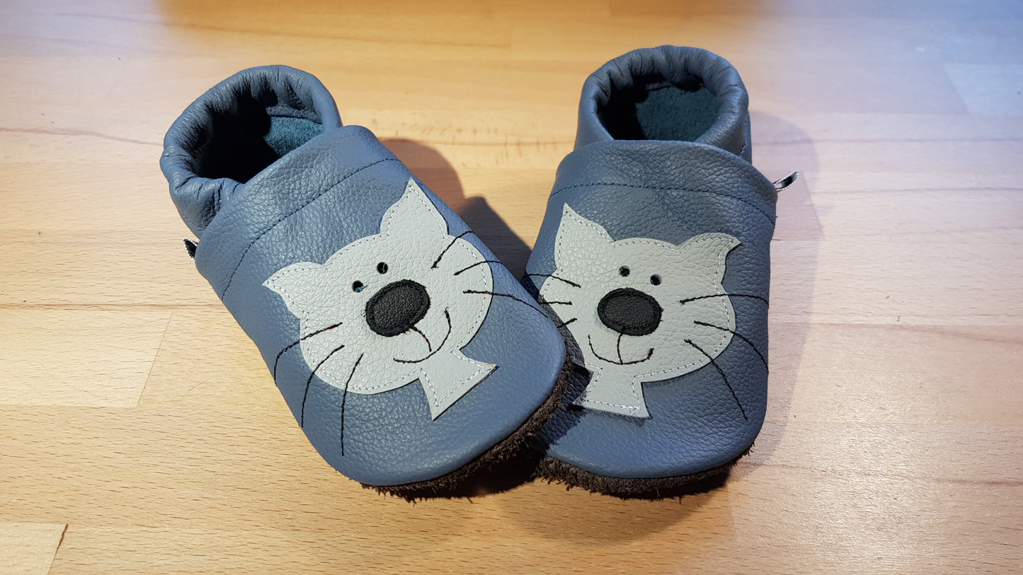 Lederpuschen Katzenkopf taubenblau