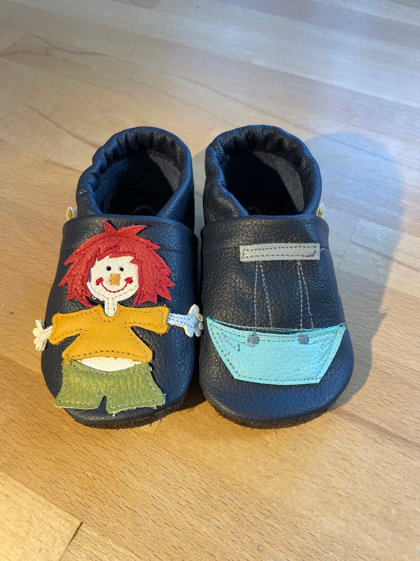 ederpuschen Pumuckl blau2