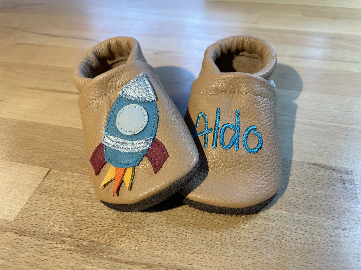Lederpuschen Rakete Name Camel