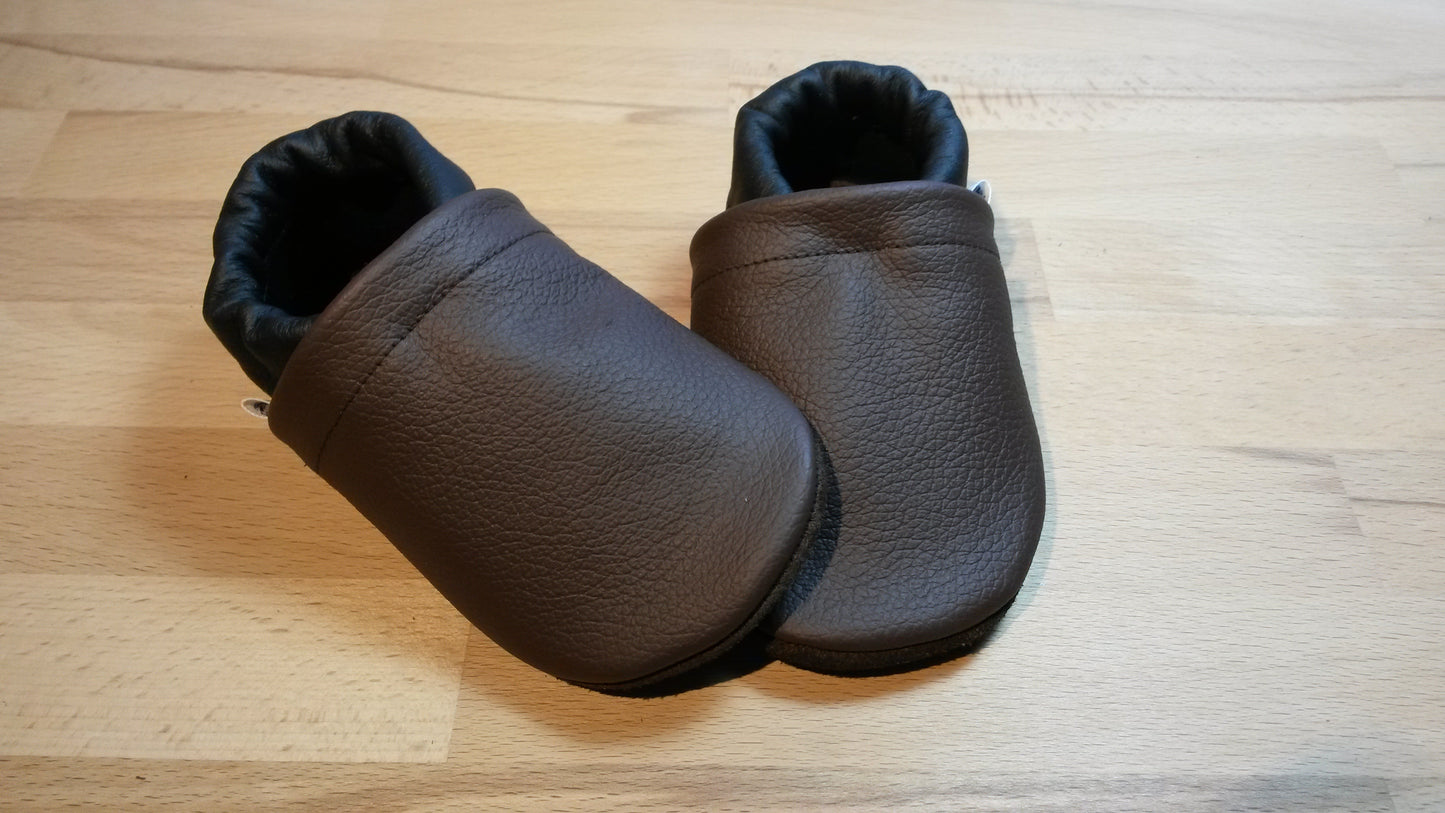 braun-schwarze Lederpuschen uni