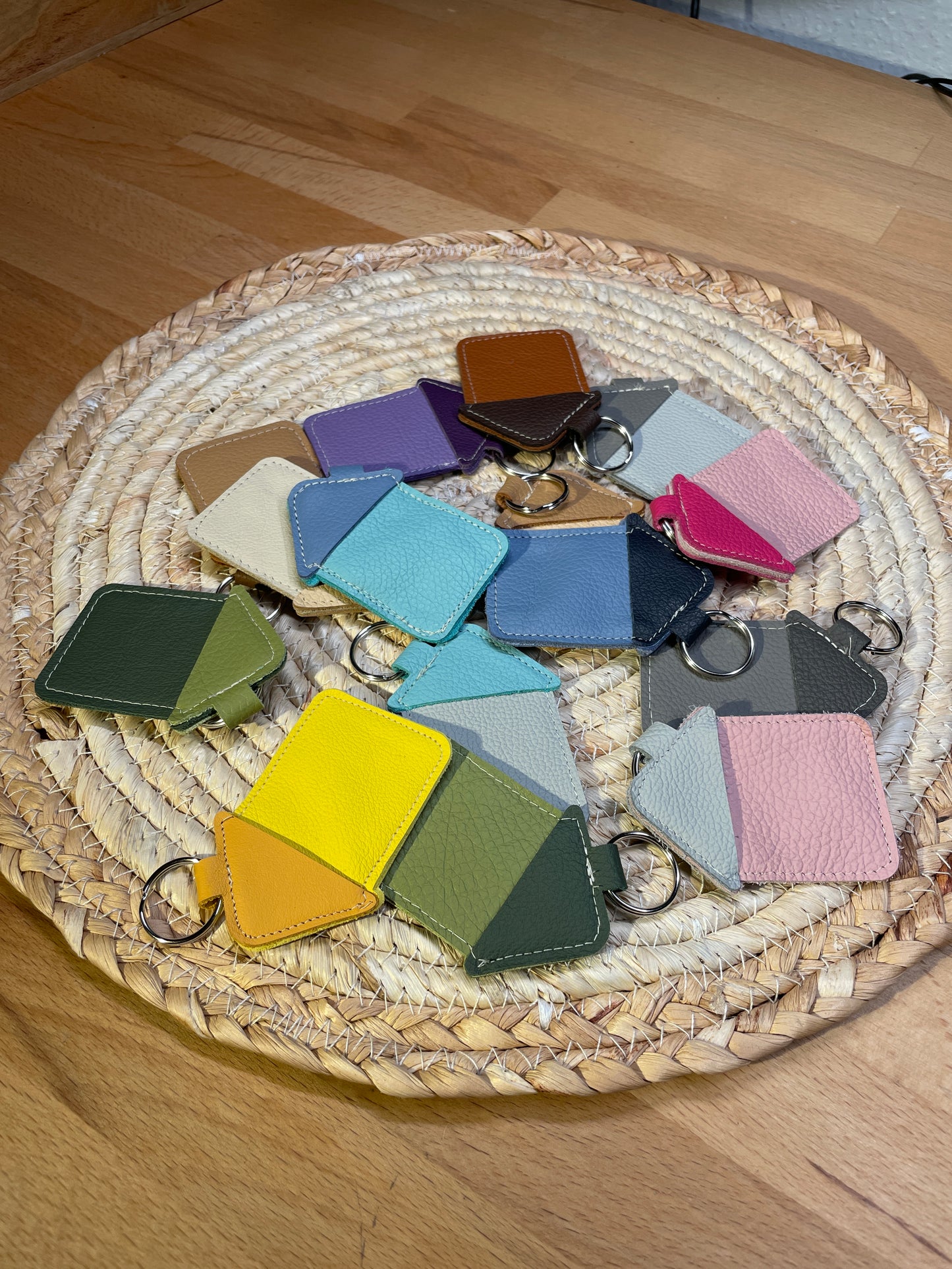 Schlüsselanhänger "Haus" taubenblau-dunkelblau  -versandbereit-