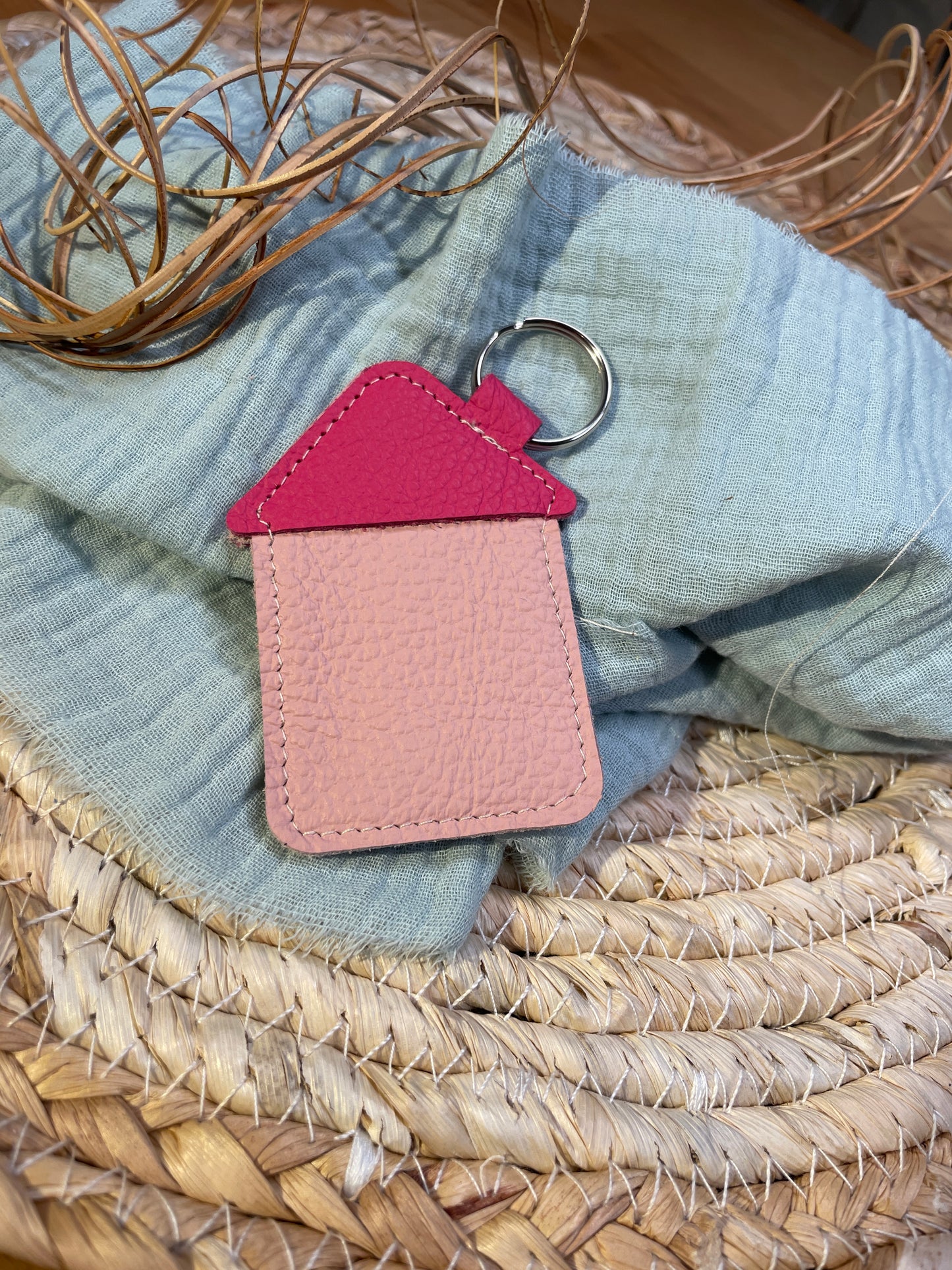 Schlüsselanhänger "Haus" rosa-pink" -versandbereit-