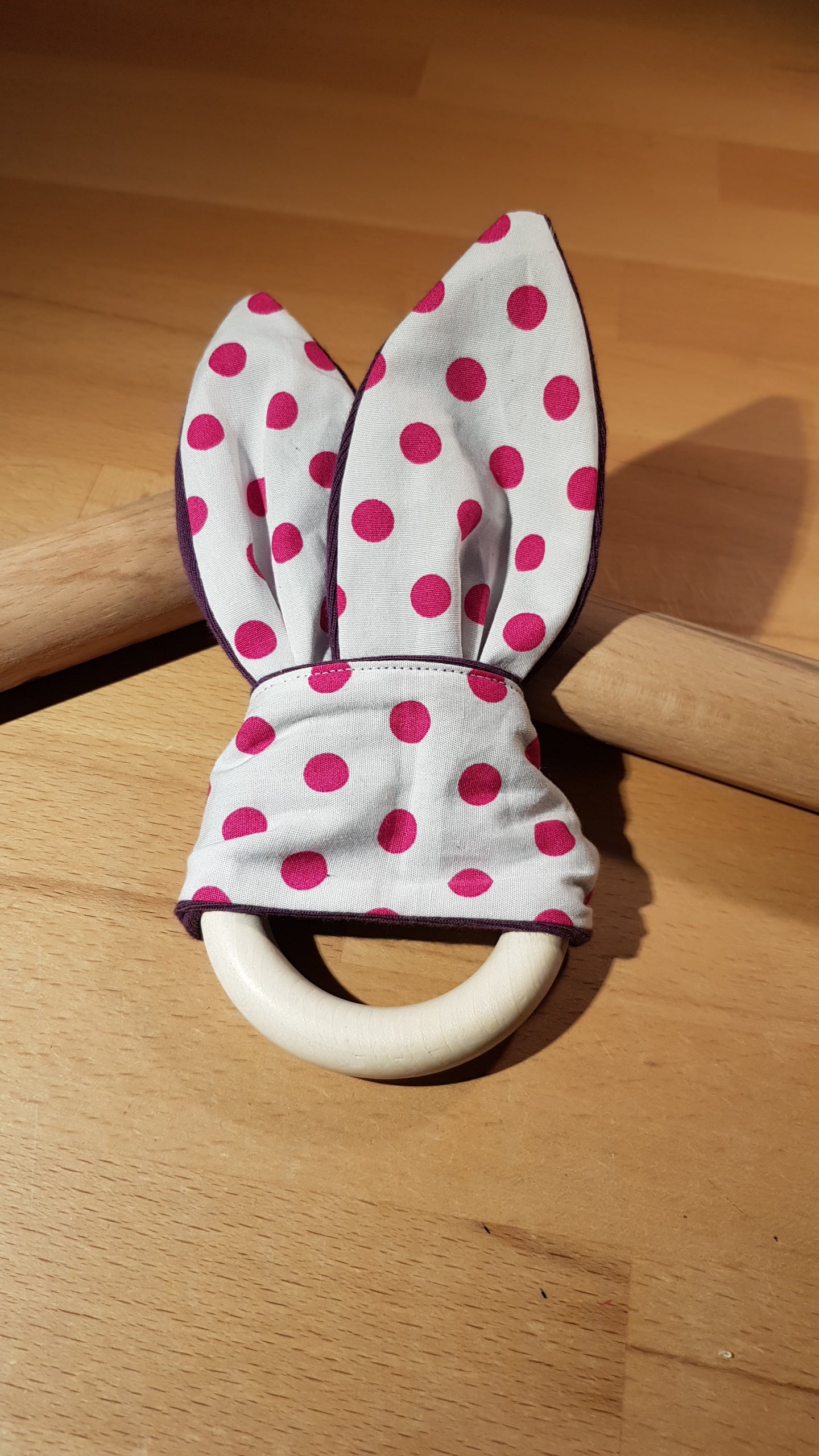 Knisterohr weiß-pinkfarbener Punktestoff + lilafarbener Sweatstoff